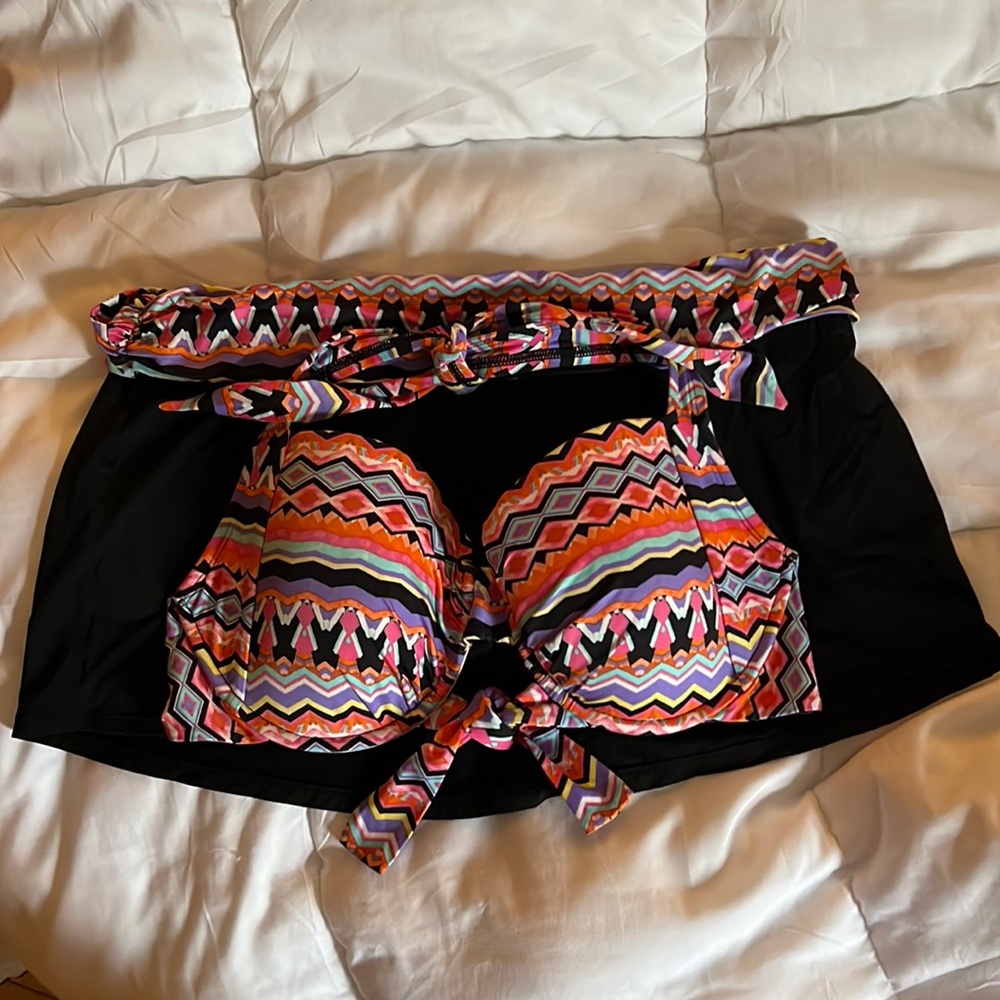 Kenneth Cole bikini top swimsuit 2-piece Size L